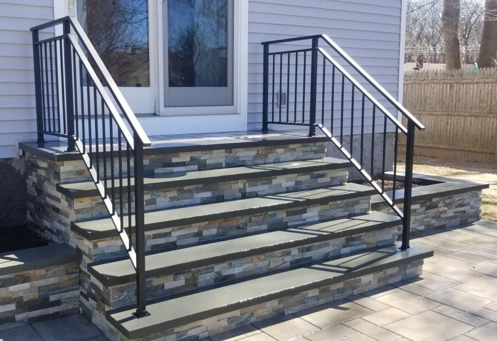 Matte Black Aluminum Railings | Oyster Bay, NY Matte Black Aluminum Railings | Oyster Bay, NY