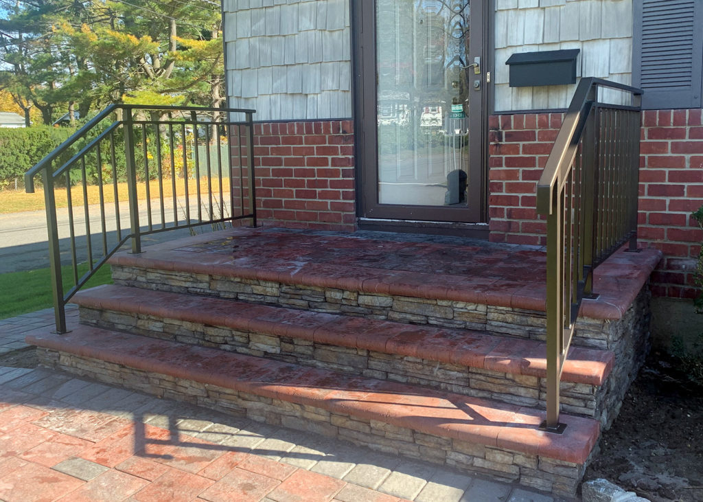 Aluminum Powder-coated Oil Rubbed Bronze Railings | West Babylon, NY Aluminum Powder-coated Oil Rubbed Bronze Railings | West Babylon, NY