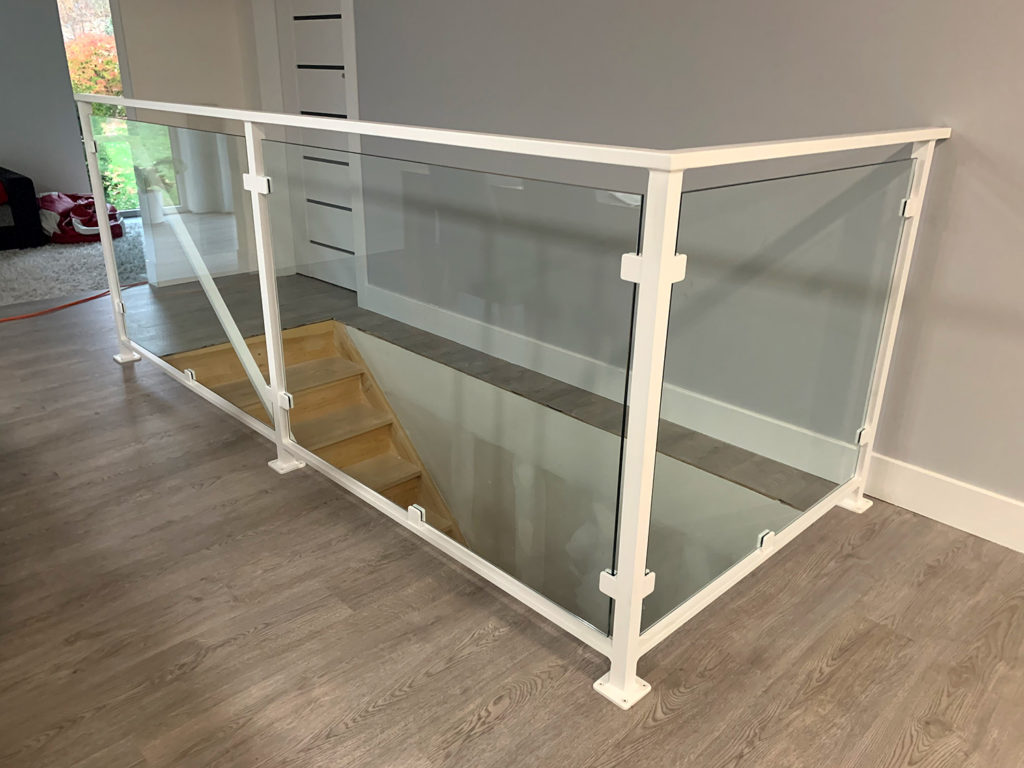 Power Coated White Aluminum Railing with 3/8″ Tempered Glass | Northport, NY Power Coated White Aluminum Railing with 3/8″ Tempered Glass | Northport, NY
