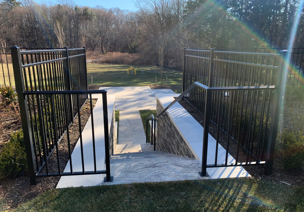 Aluminum Matte Black Powder-coated Railings | Upper Brookville, NY Aluminum Matte Black Powder-coated Railings | Upper Brookville, NY