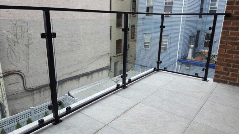 Aluminum and Glass Balcony Rail