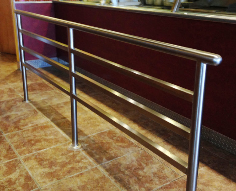 Satin Stainless Steel Queue Rail - Cabo Fresh
