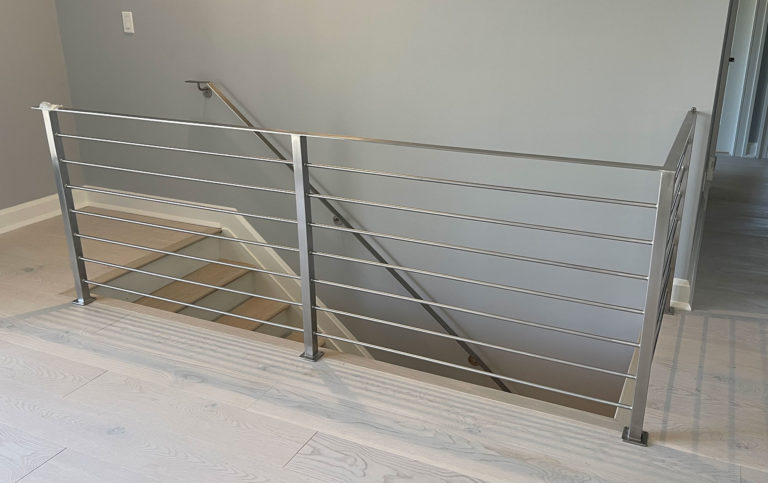 Stainless Steel Aluminum Railings with Horizontal Pickets